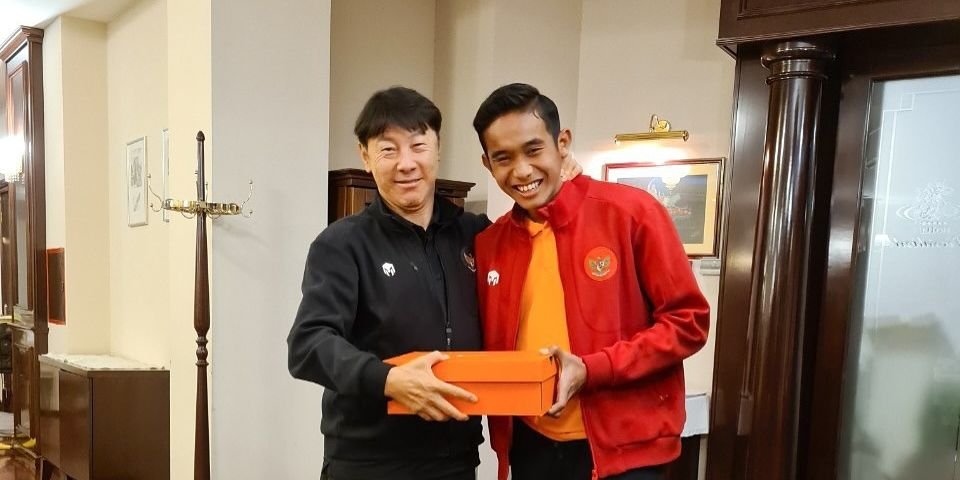 Shin Tae-yong Muncul Jelang TC Timnas di Medsos Rizky Ridho