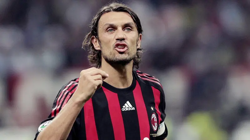 Paolo Maldini: Raja Pertahanan Italia yang Tak Tergantikan!