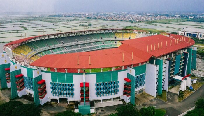 Mengenal Stadion GBT Surabaya: Renovasi Terkini, Kapasitas Penonton, dan Agenda Pertandingan Besar