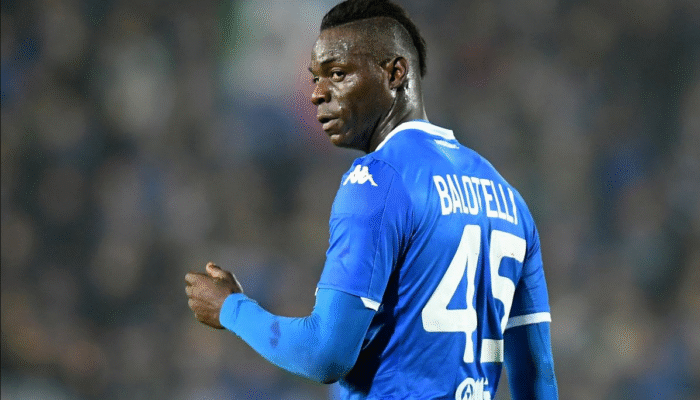 Aksi Gila Mario Balotelli: Melempar Kembang Api dari Kamar Hotel hingga Sebabkan Kebakaran