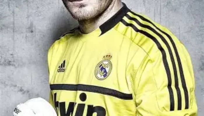 Iker Casillas: Fakta Unik, Kiprah Gemilang, dan Warisan Sang Legenda Kiper Spanyol yang Abadi