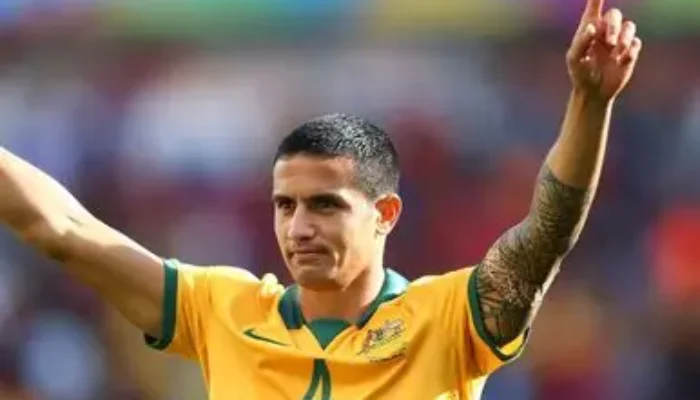 Tim Cahill: Legenda Australia yang Mengguncang Piala Dunia Lewat Sundulan Kuat dan Semangat Tanpa Batas
