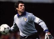 Dino Zoff: Rahasia Sukses Kiper Legendaris Italia yang Belum Banyak Diketahui
